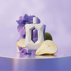 Ariana Grande God is a Woman 3.4 fl oz Perfume